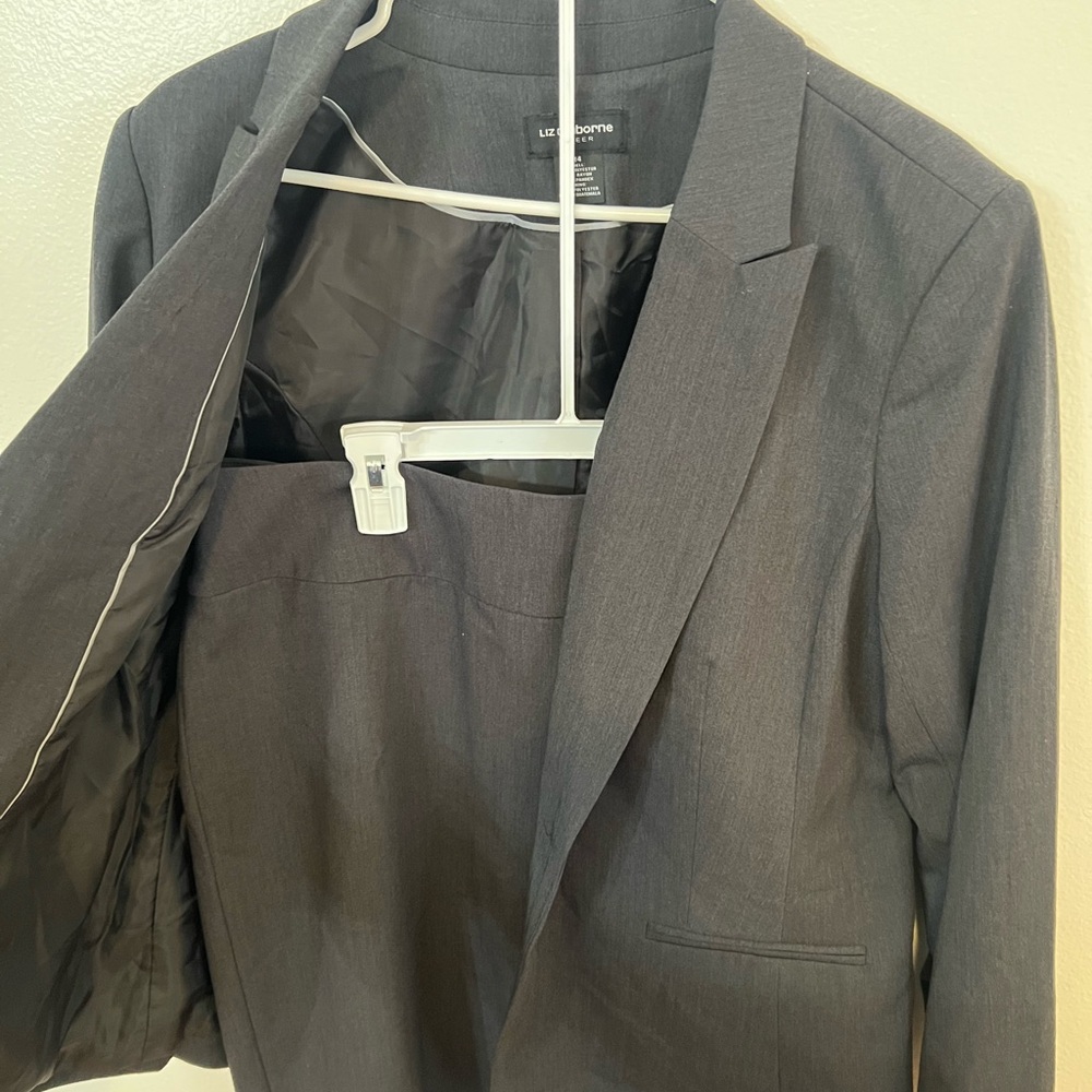 Liz Claiborne Charcoal Suit Set - Picture 7 of 10